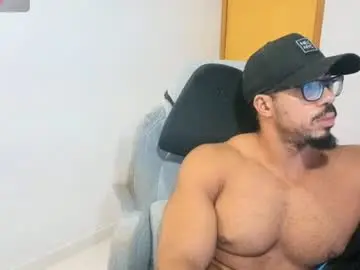 Chaturbate Sex Cam of mikehotk