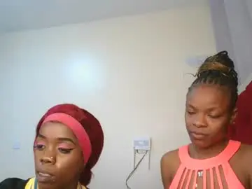 Chaturbate Free Live Porn of petite_luxe1