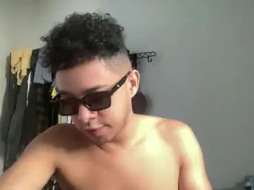 Chaturbate Best live sex cam show of dotadinha