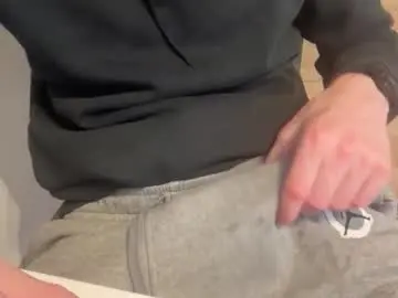 Chaturbate Sex Chat of johnylongstrokes