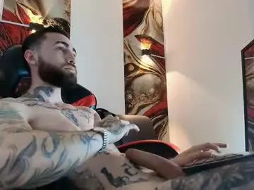 Chaturbate Nude Webcam of luke_davis01