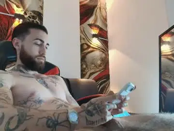 Chaturbate Live Sex of luke_davis01