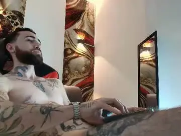 Chaturbate Live Sex Cam of luke_davis01