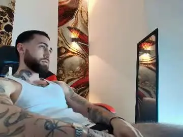 Chaturbate Nude Webcam of luke_davis01