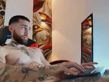 Chaturbate Best live sex cam show of luke_davis01