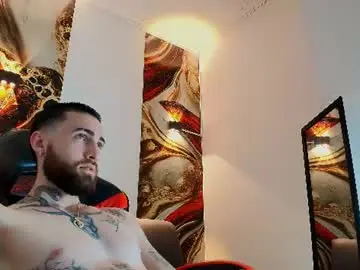 Chaturbate Live Sex Cam of luke_davis01
