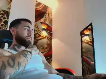 Chaturbate Nude Webcam of luke_davis01