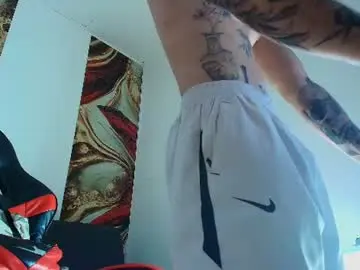 Chaturbate Sex Chat of luke_davis01