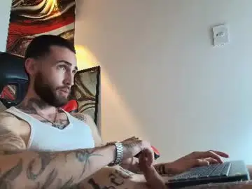 Chaturbate Live Porn of luke_davis01