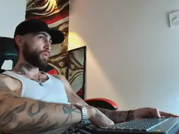 Chaturbate Live Sex Cam of luke_davis01