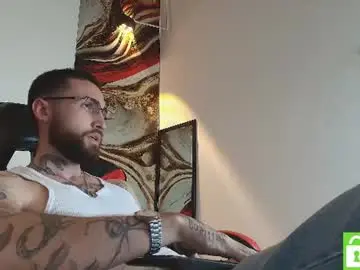 Chaturbate Sex Chat of luke_davis01