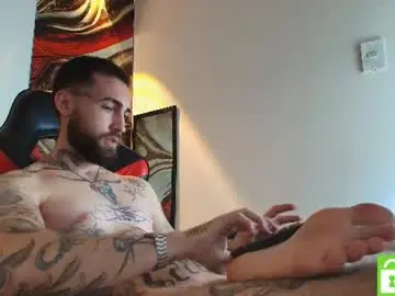 Chaturbate Watch Live Sex Cams of luke_davis01