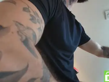 Chaturbate Free Porn Cam of luke_davis01