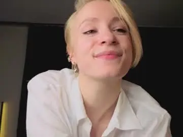 Chaturbate Live Sex Cam of maramiracles