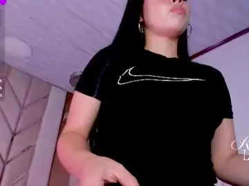 Chaturbate Sex Chat of raven_luxx