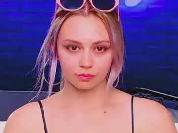 Chaturbate Adult Video Chat of alessiacroft