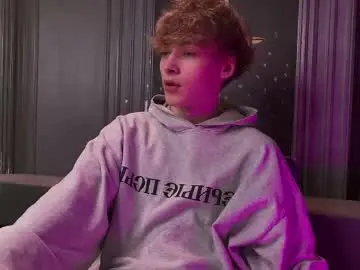 Chaturbate Free Live Porn of curlytwinkboy