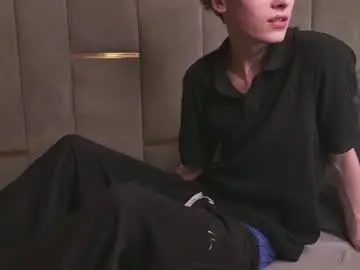 Chaturbate Nude Webcam of curlytwinkboy