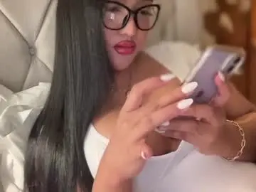 Chaturbate Sex Cam of foxyluscious