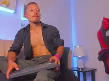 Chaturbate Free Live Porn of master_orion