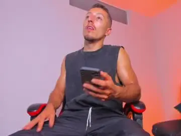 Chaturbate Live Sex Cam of master_orion
