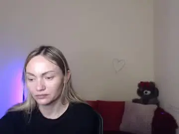 Chaturbate Free Live Porn of mikkey_mouse8