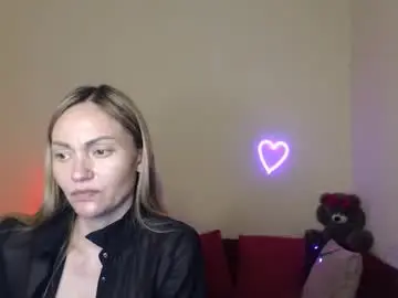 Chaturbate Live Sex of mikkey_mouse8