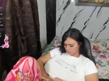 Chaturbate Best live sex cam show of pocahontas_98113116