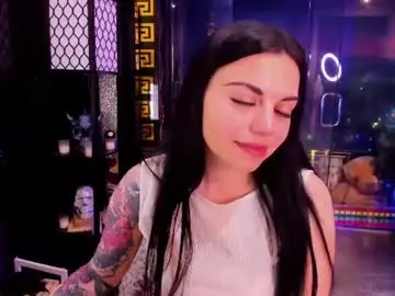 Chaturbate Nude Webcam of alma_pearl