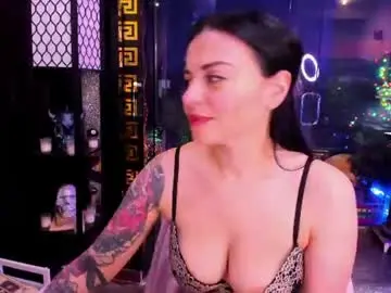Chaturbate Free Live Porn of alma_pearl