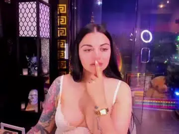 Chaturbate Nude Webcam of alma_pearl