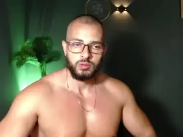 Chaturbate Free Porn Cam of chris_magnum_
