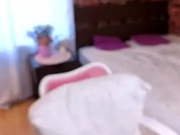 Chaturbate Free Live Porn of justholly
