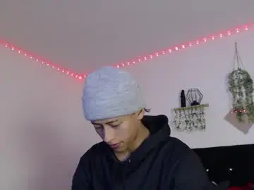 Chaturbate Live Sex Cam of labrinthteasing