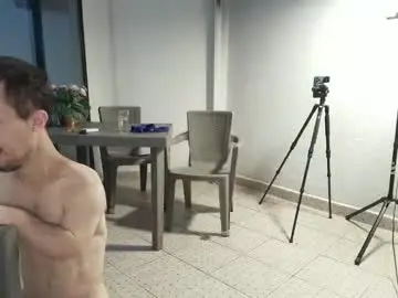 Chaturbate Free Porn Cam of midgettripod1