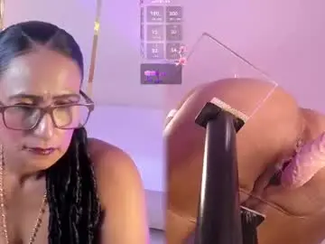 Chaturbate Watch Live Sex Cams of victorianoirr