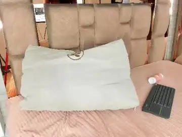 Chaturbate Free Porn Cam of lilian_starfire