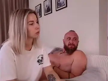 Chaturbate Live Sex Cam of nikki7377
