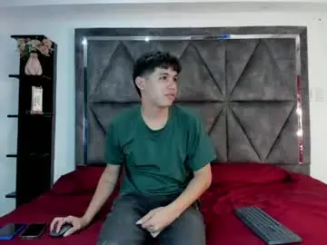 Chaturbate Free Live Porn of valerios_