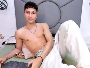 Chaturbate Free Live Porn of buddy_whitte