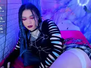 Chaturbate Live Sex Cam of maevekuro