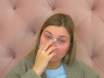 Chaturbate Live Sex Cam of tinaburton