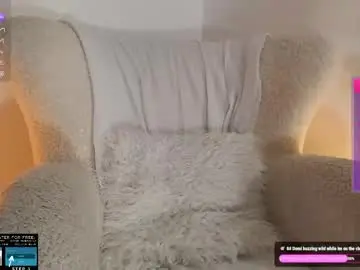 Chaturbate Live Sex of lucylia_