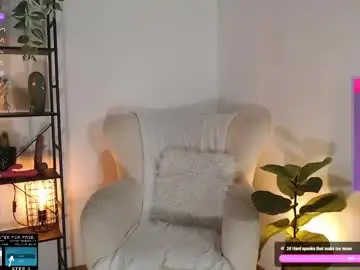 Chaturbate Watch Live Sex Cams of lucylia_