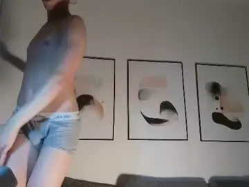 Chaturbate Adult Video Chat of cheesy_michael