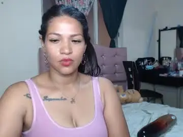 Chaturbate Free Porn Cam of makennaa_1