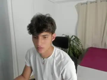 Chaturbate Best live sex cam show of lucacosta19