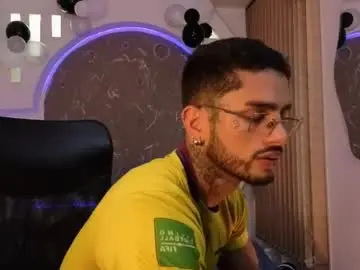 Chaturbate Best live sex cam show of alanrodgers2_0