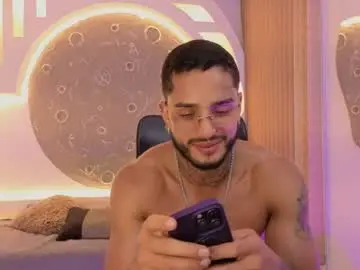 Chaturbate Live Porn of alanrodgers2_0