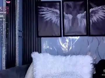 Chaturbate Live Sex Cam of angel_dragun